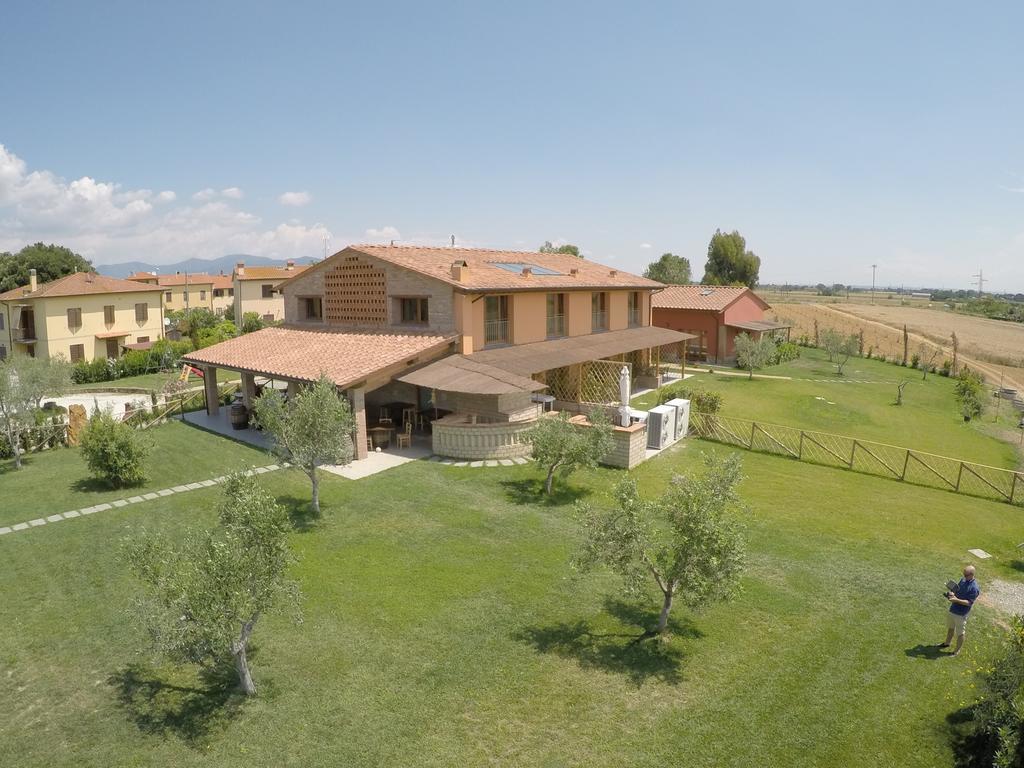 Azienda Agrituristica Il Poggetto Delle Spighe Collesalvetti Chambre photo