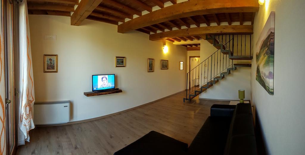Azienda Agrituristica Il Poggetto Delle Spighe Collesalvetti Chambre photo